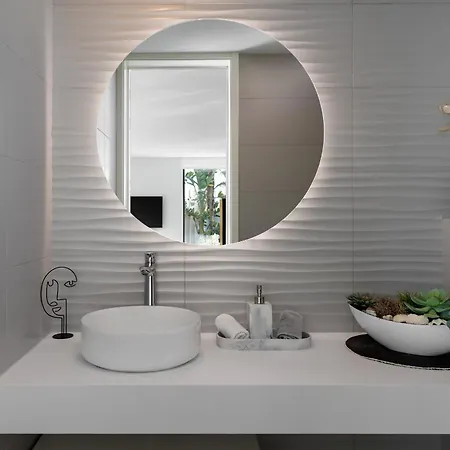 4-bedroom Modern With Sea View