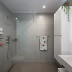 Villa Modern 4br With Pool & Sea Views