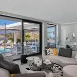 Modern 4br With Pool & Sea Views Villa *