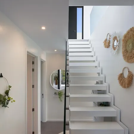 Villa 4-bedroom Modern With Sea View *