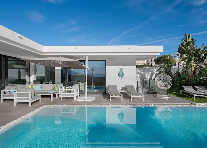 ヴィラ 4-bedroom Modern With Sea View マルベーリャ