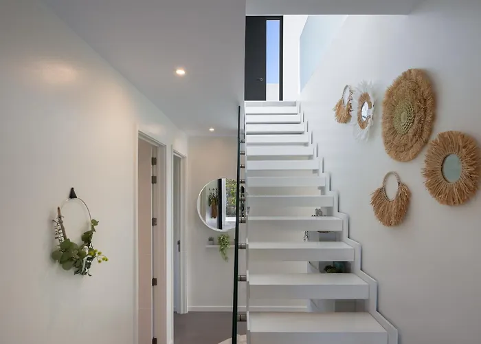Villa 4-bedroom Modern With Sea View *