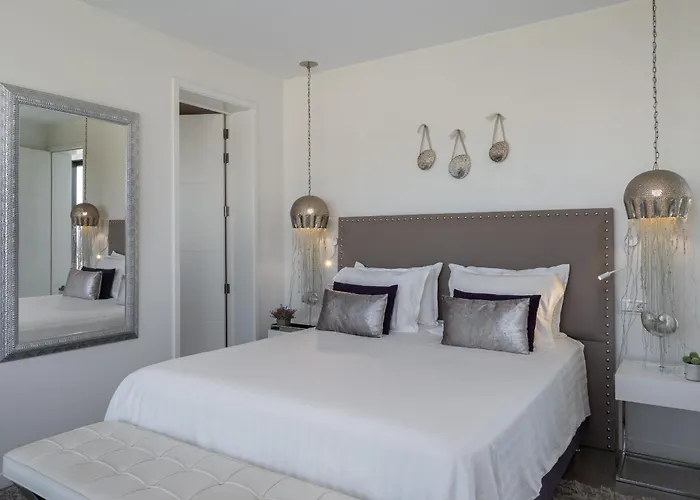 Villa 4-bedroom Modern With Sea View