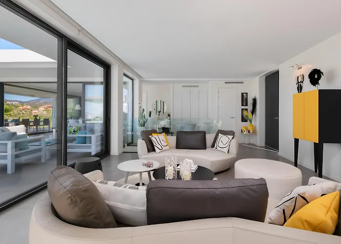 4-bedroom Modern With Sea View