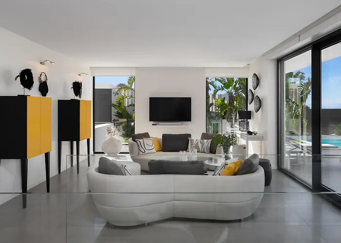 Villa 4-bedroom Modern With Sea View