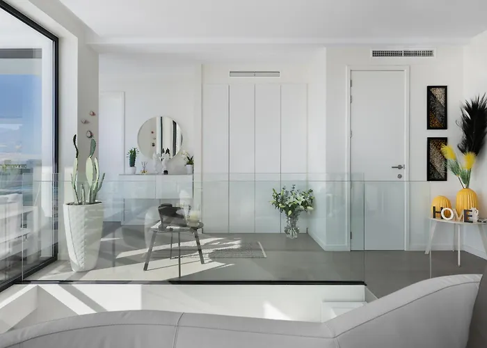 4-bedroom Modern With Sea View ヴィラ マルベーリャ