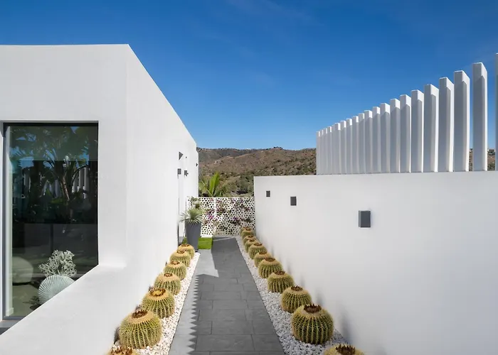 4-bedroom Modern With Sea View