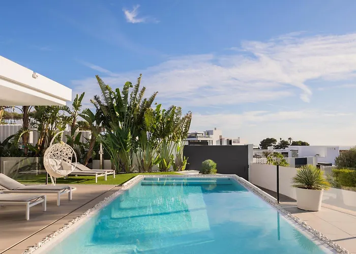 4-bedroom Modern With Sea View ヴィラ マルベーリャ