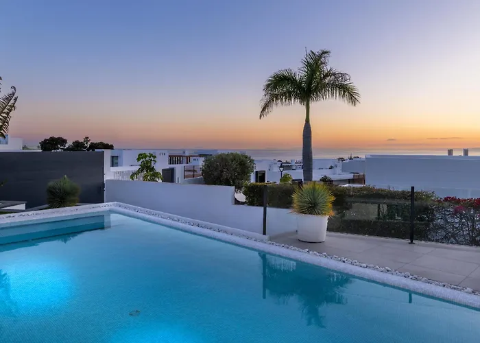Villa 4-bedroom Modern With Sea View