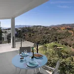 Modern 4br With Pool & Sea Views * マルベーリャ