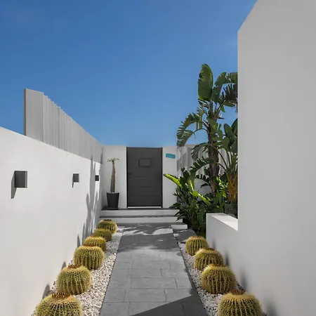 4-Bedroom Modern Villa With Sea View ヴィラ *
