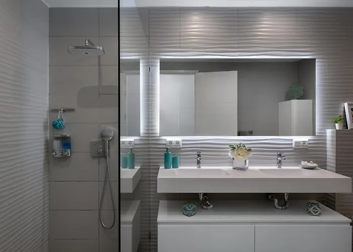 别墅 4-bedroom Modern With Sea View 马尔韦利亚