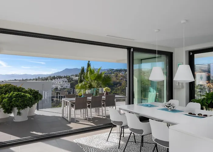 4-bedroom Modern With Sea View *