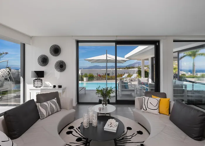 4-bedroom Modern With Sea View 别墅